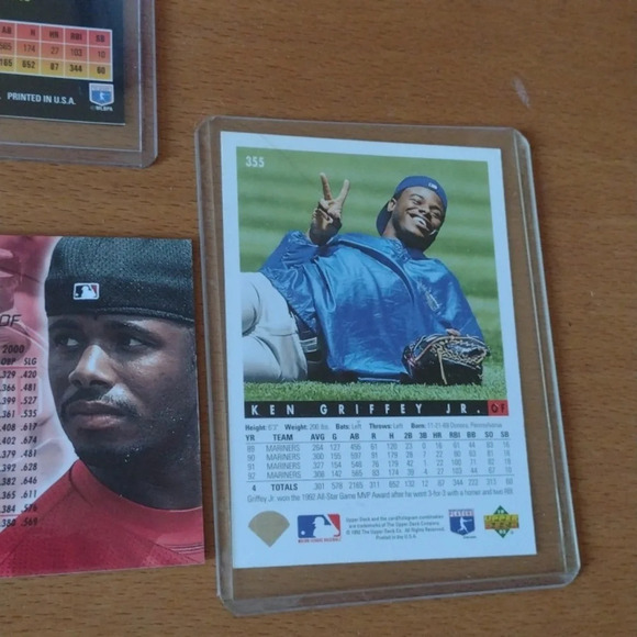 Ken Griffey Jr BB CARDS - Picture 3 of 3
